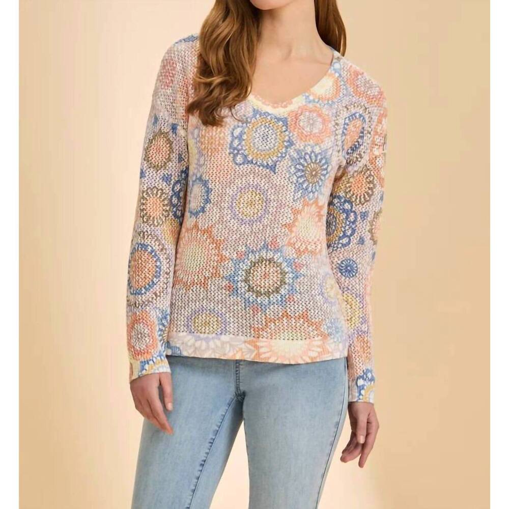 NEW FDJ v neck print sweater top in dream catcher